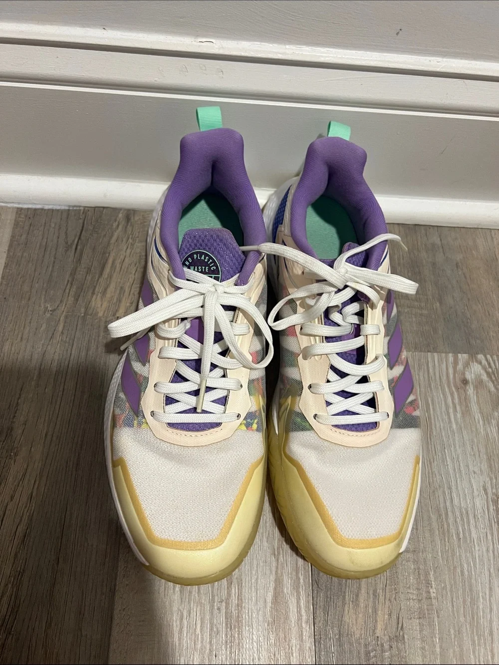 adidas Women’s Defiant Speed Sneakers Size 10